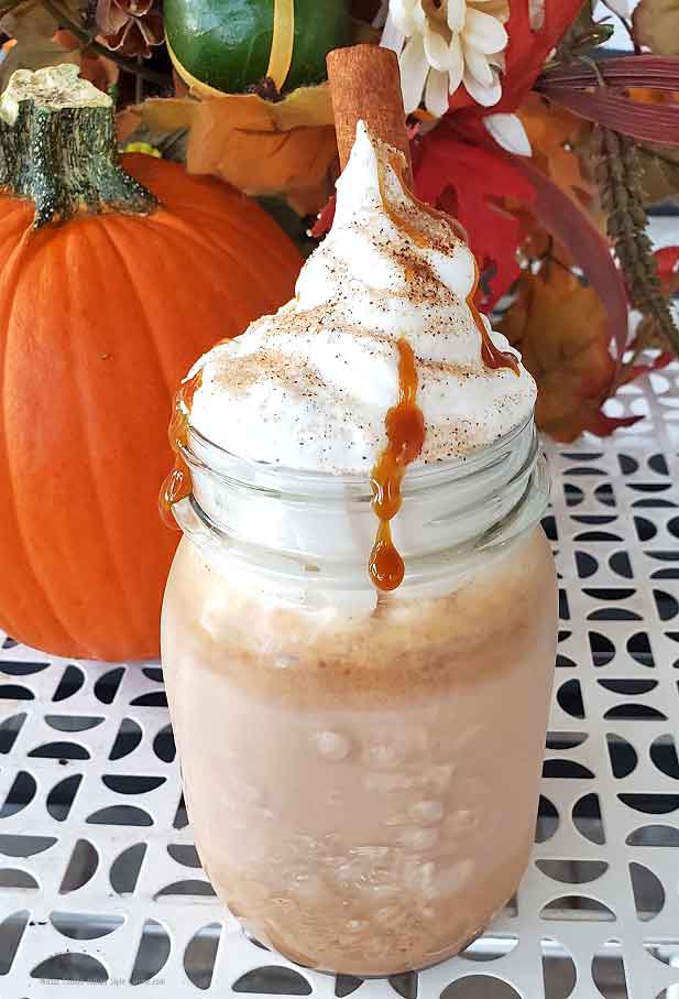 this is a copycat Starbucks pumpkin frappuccino