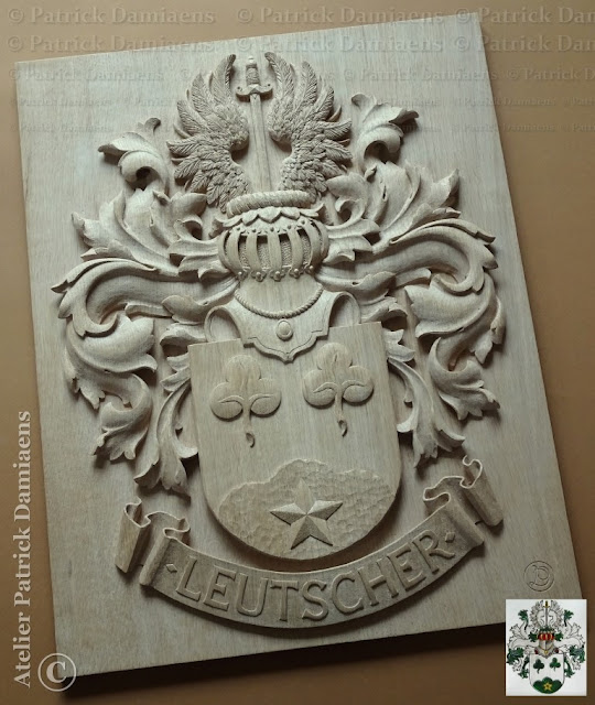 Armorial carving in wood | Have your family coat of arms carved in wood