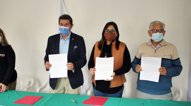Ayuntamiento de Xicotepec y Cruz Roja firman convenio para traslado de pacientes de escasos recursos