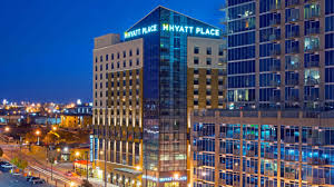 Concrete thrown at Downtown Nashville hotel security guard
