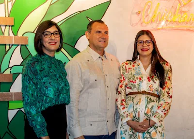 Jennifer Báez, Simón Planas, Elvira Garrido.