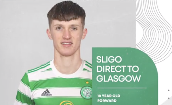 Oficial: Celtic de Glasgow, firma Johnny Kenny