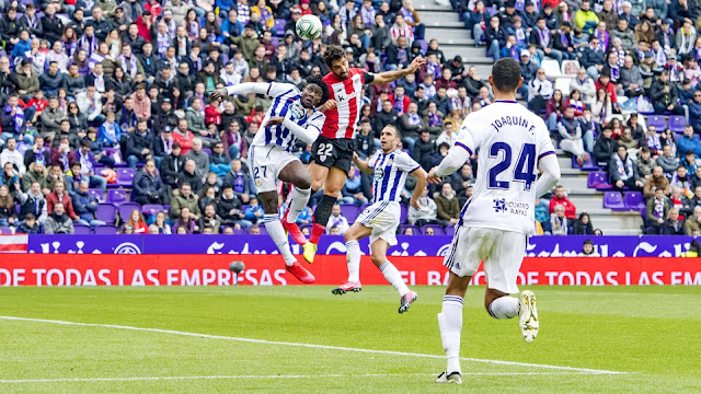 Raúl García se impone por alto a Salisu para marcar el segundo gol del Athletic, sin que Nacho ni Joaquín lleguen a tiempo. REAL VALLADOLID 1 ATHLETIC CLUB DE BILBAO 4. Domingo 08/03/2020, 14:00 horas. Campeonato de Liga de 1ª División, jornada 27. Valladolid, estadio José Zorrilla