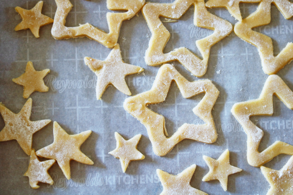 Star-peppermint-sugar-cookies-family-baking-holiday