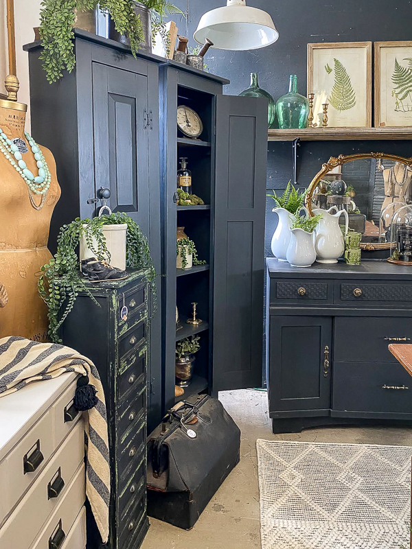 Painted furniture, vintage booth tour