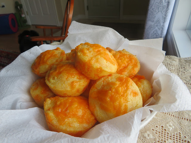 Cheddar Cornbread Muffins