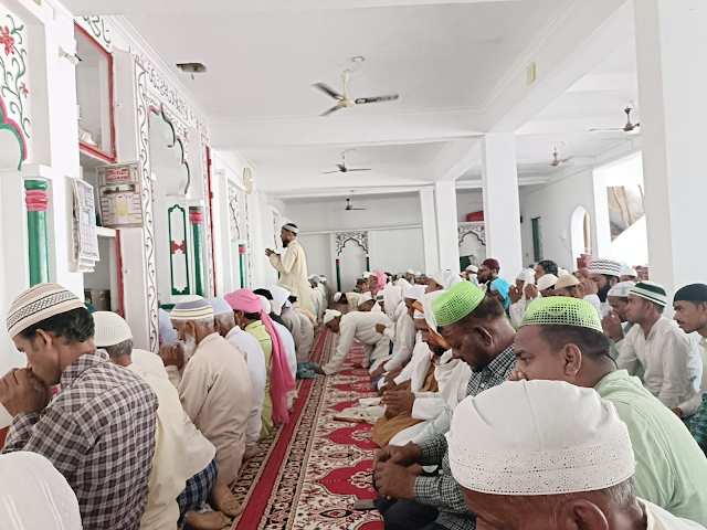 अनुमंडल मुख्यालय सहित आसपास ग्रामीण क्षेत्रो मे शुक्रवार अपने अपने मस्जिदों में अलविदा की नमाज अदा की nagar-
