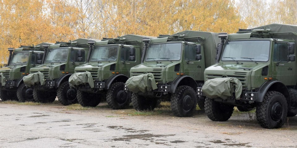 Литовська армія отримала 42 вантажівки Unimog U5000