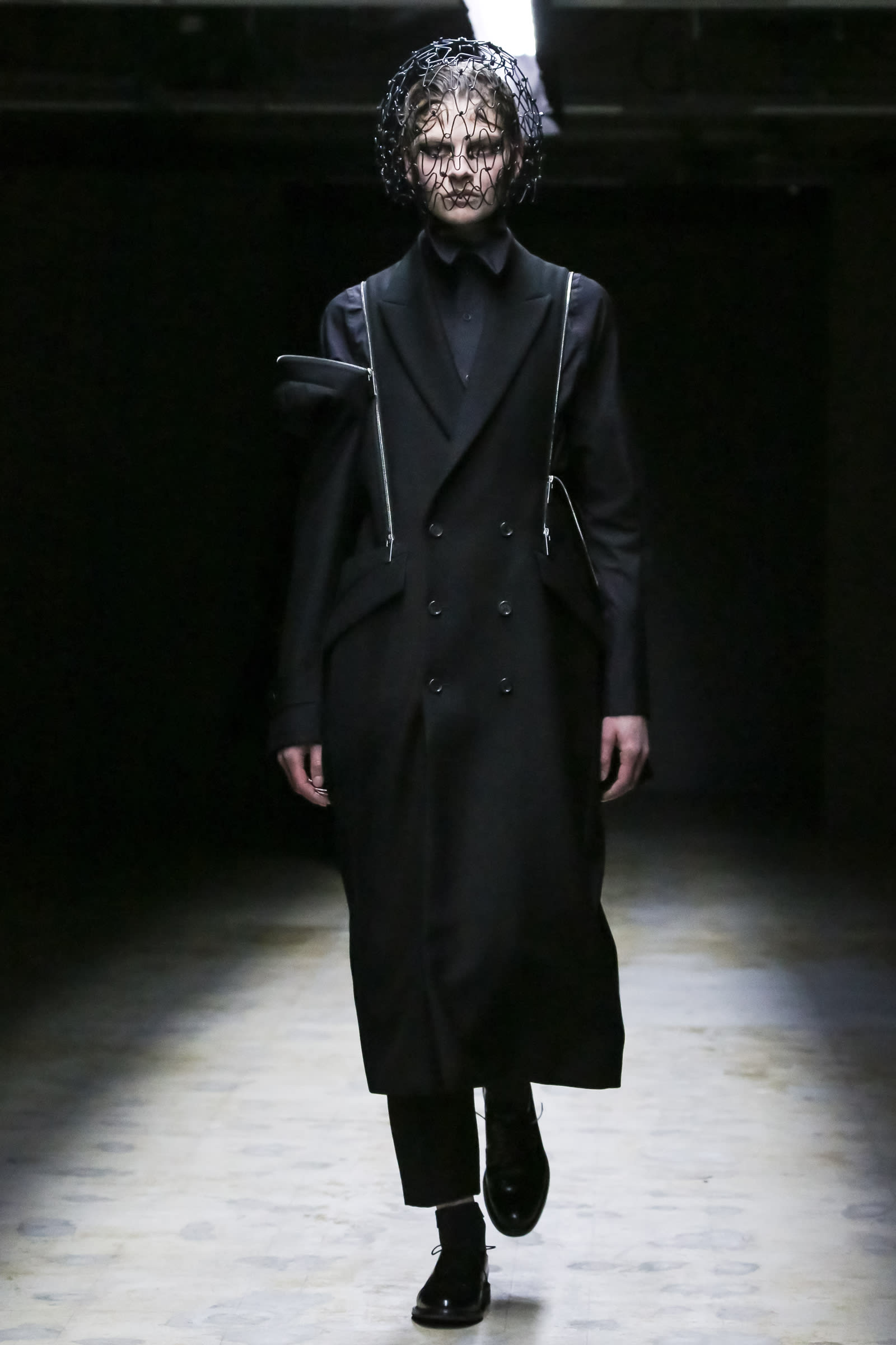 Image may contain Noir Kei Ninomiya Clothing Apparel Human Person Fashion Runway Long Sleeve and Sleeve