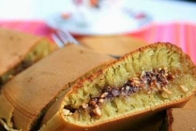 Bahan dan Resep Martabak Manis isi Kacang dan Cokelat Spesial Khas Bandung