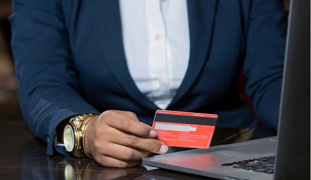 UBA Dollar Spending Limit On Naira Debit Cards Reduced To $20 Per Month