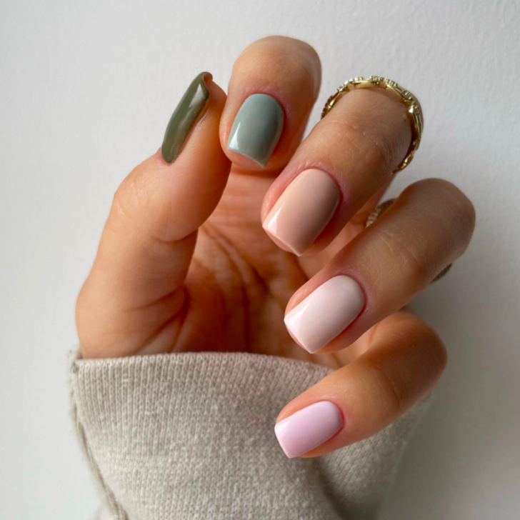 Fall Nail Designs 2023 | Green to pink by Chloë