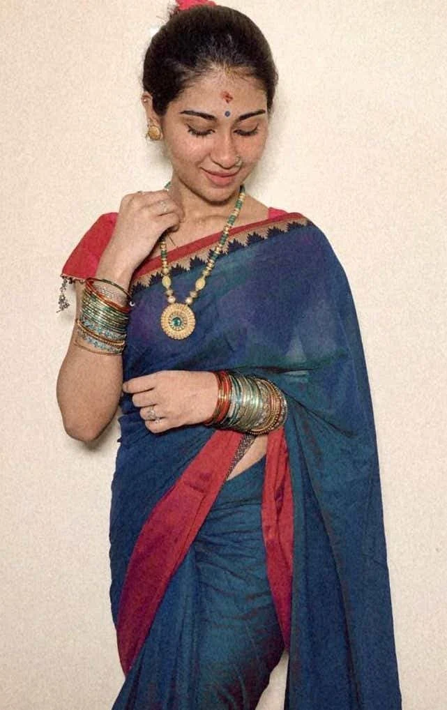 Nithyashree saree photos in blue saree