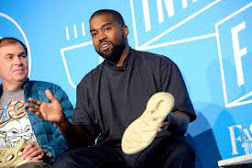 The narcissistic egotistical Kanye Ye report