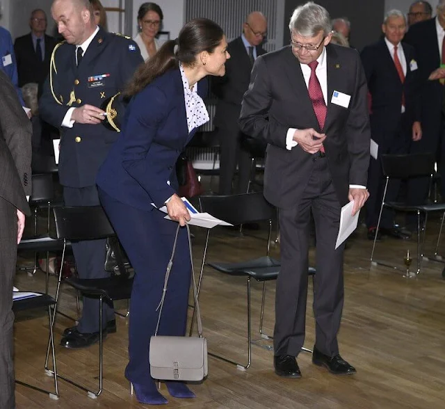 Tiger of Sweden Ruma Suit. Crown Princess Victoria wore a new wool-stretch suit from Tiger of Sweden