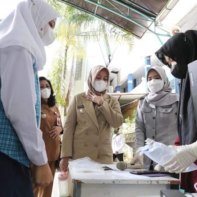 Pemkot Makassar Berikan Apresiasi Pihak Sukseskan Vaksinasi di Makassar Hingga 100 Persen