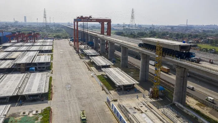 Kereta Cepat Jakarta-Bandung Bisa Balik Modal 139 Tahun, DPR: Tidak Layak Didanai APBN