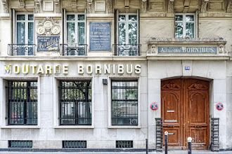 Paris : Ancien siège de la Moutarde Bornibus, au 58 bd de la Villette, un fleuron gastronomique fondé par Alexandre Bornibus en 1861 - XIXème