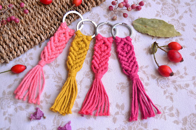 detalles de boda llaveros macrame personalizados