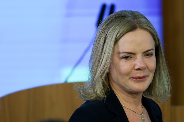 Lula leva fiel escudeira ao Executivo
