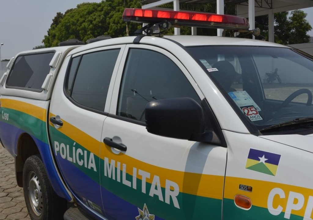 Dois menores de 15 e 16 anos são presos por porte ilegal de arma de fogo no Bairro Princesa Izabel