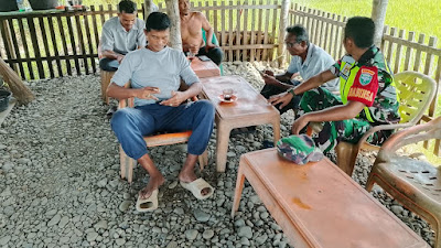 Babinsa Koramil 24/MT Kopda Muhammad Hendra Melaksanakan Anjangsana ke Rumah  Warga di Desa Mee Adan