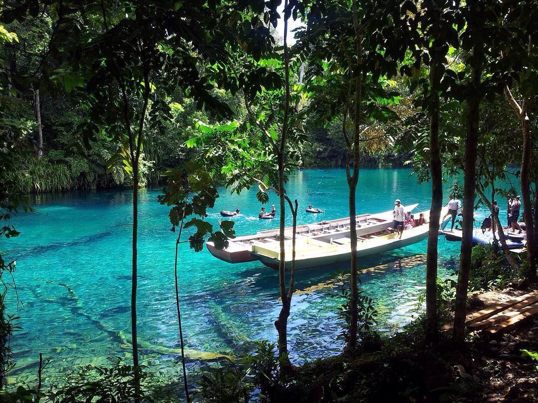 Danau Labuan Cermin di Berau Kaltim