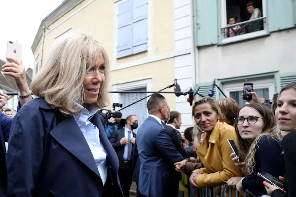 Brigitte Macron : Son Faux Neveu Mythomane S'est Fait Pincer