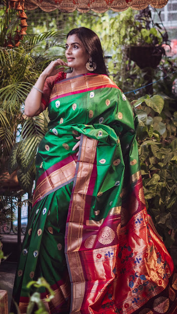 Emerald green Gadwal silk saree with paithani border and pallu