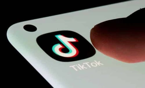 Tik Tok tests age-based content restrictions