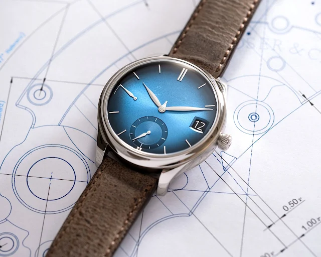 Moser Endeavour Perpetual Calendar Funky Blue