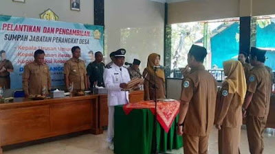 Kepala Desa Baranggayam Lantik Tiga Perangkat Desa, Begini Kata Kades!