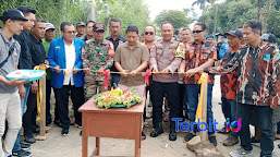 Swadaya Masyarakat Cidahu Sukses Perbaiki Jalan Raya dengan Pengecoran