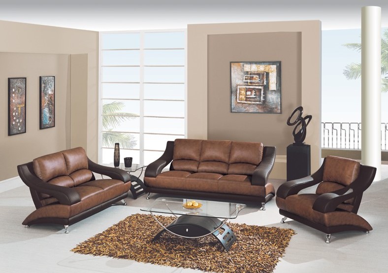 kombinasi dua warna untuk ruang tamu dengan furniture berwarna coklat