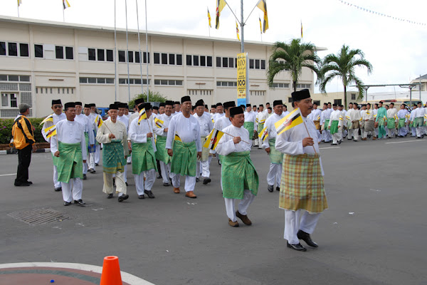PENYERTAAN KEDUA NDP DI PERHIMPUNAN AGUNG DAN PERBARISAN HARI KEBANGSAAN 2012