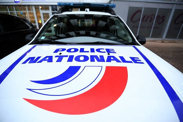 Paris : une trentenaire séquestrée à son domicile, menacée d’un pistolet et dépouillée dans le 18e arrondissement