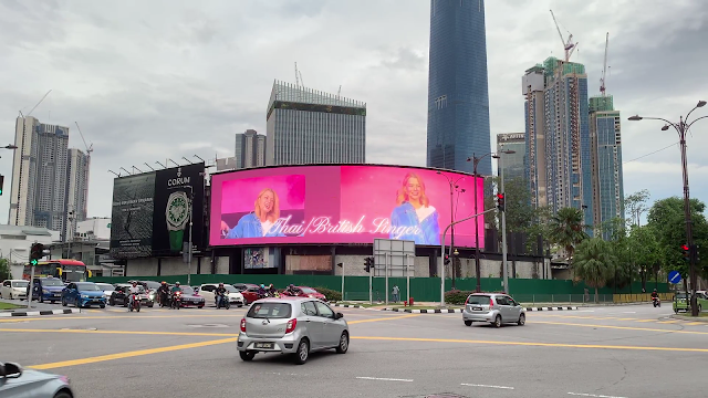 Becky Rebecca Patricia Armstrong Fans Support Ad 瑞玫高·阿瑟农应援广告 KL City Centre Nearby Berjaya Time Square LED Billboard Advertising Malaysia Kuala Lumpur Digital Screen Advertising