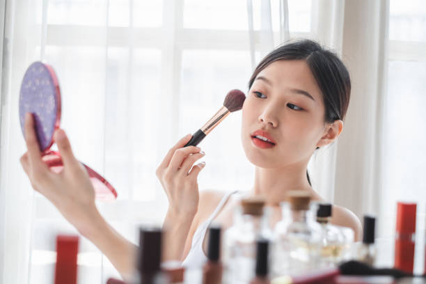 Makeup - Brush - Cosmetics
