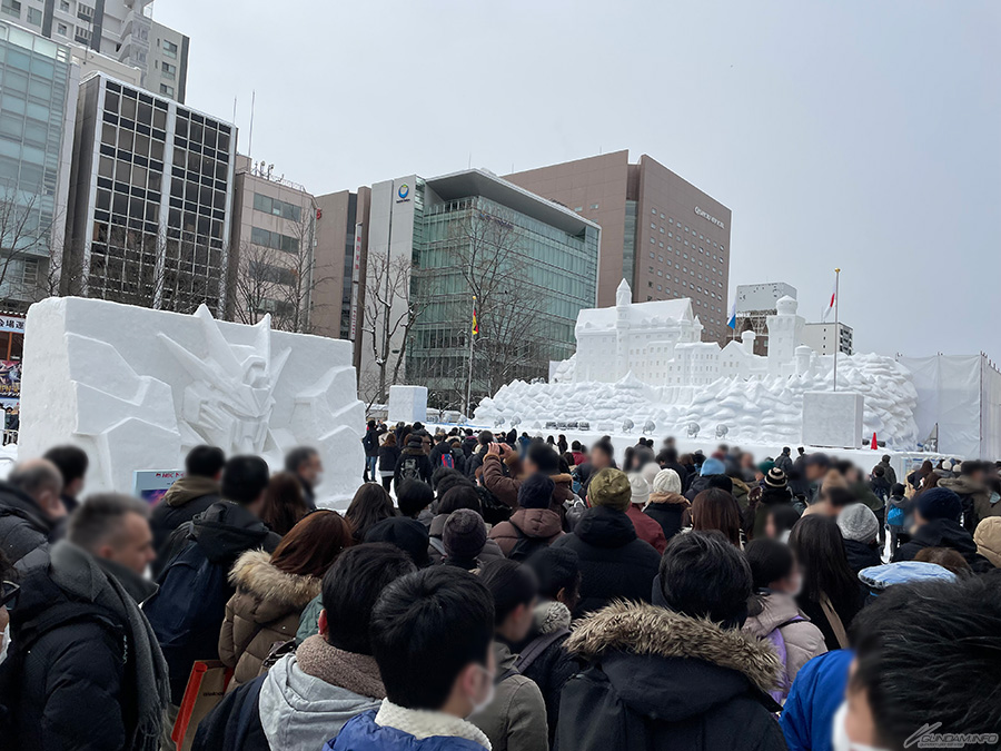 Rising Freedom Gundam Snow Sculpture: Un espectáculo inolvidable en el Festival de Nieve de Sapporo 2024 - 07