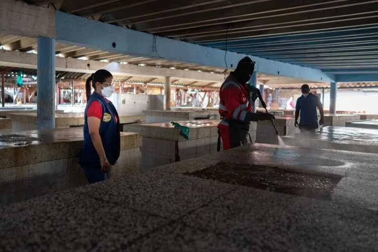 Jornada de limpieza integral en el sector 'La Rampa' del Mercado de Bazurto