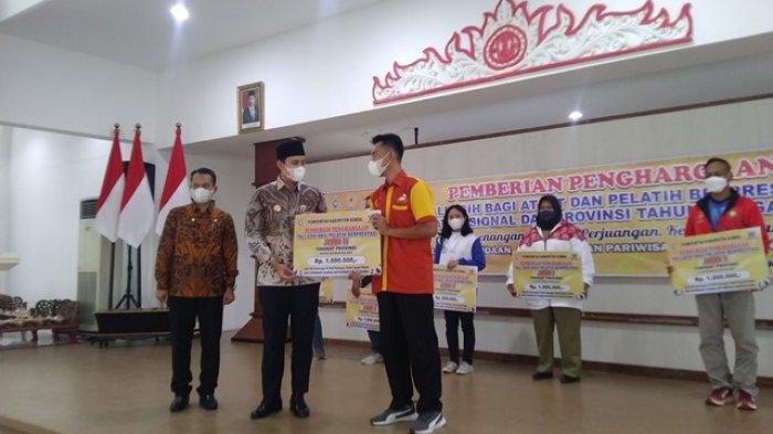 Pemkab Kendal Berikan Hadiah Rp225 juta untuk 178 Atlet dan Pelatih Berprestasi