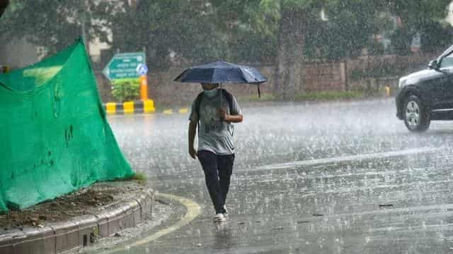 बिहार के 19 जिलों में वर्षा का येलो अलर्ट जारी, पढ़ें कैसा रहेगा आपके शहर का मौसम