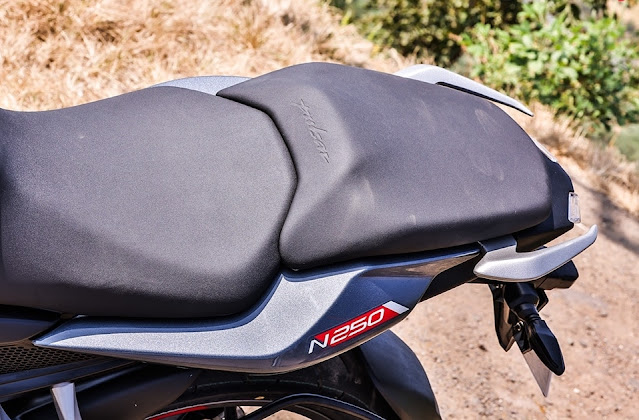 Bajaj Pulsar N250