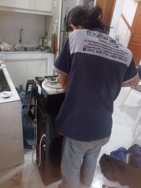 SERVICE DISPENSER GALON BAWAH DI PESANGGRAHAN