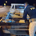 Polícia apreende mais de 135 quilos de cocaína em fundo falso de caminhonete