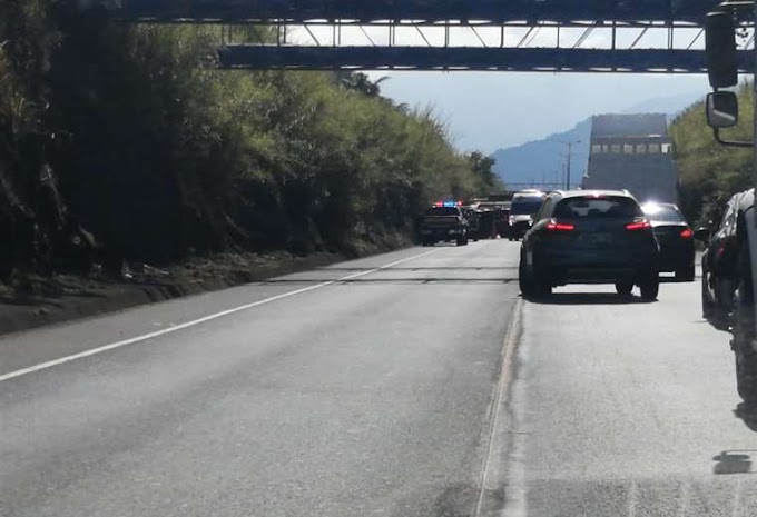 Costa Rica: Conductor muere tras volcar carro en Ruta 27 en el sector de Escazú, San José