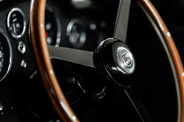 1963 – 1965 Aston Martin DB5 (43) steering wheel close-up.