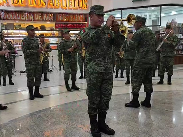 Flashmob de la Banda de Música de la X Región Militar