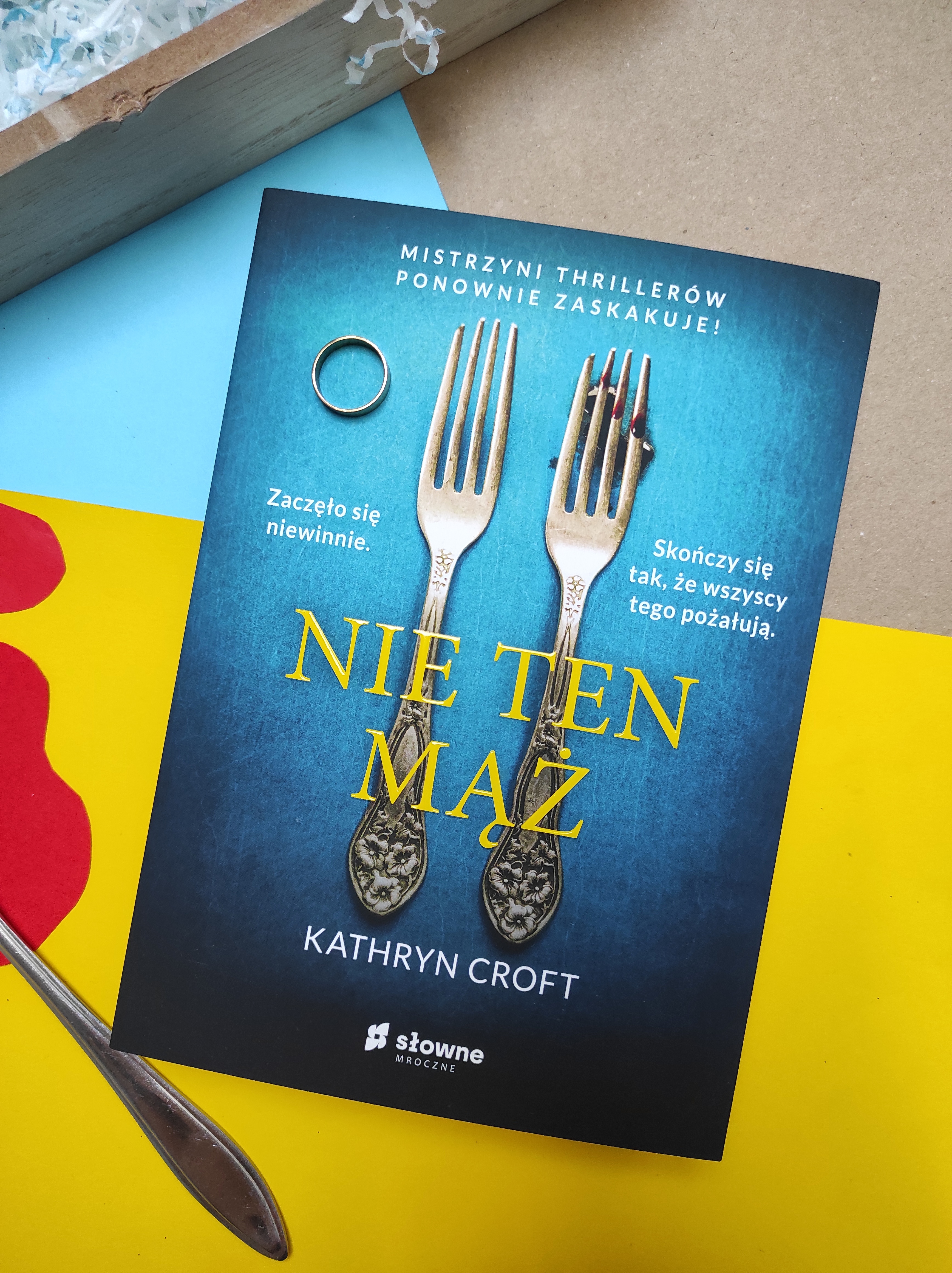 "Nie ten mąż" Kathryn Croft - recenzja - Księgarnia Tania Książka