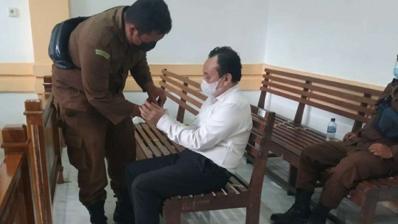 Komsumsi Narkotika Jenis Sabu, Gomgom Si Supir Taksi Online Dituntut 9 Bulan Penjara